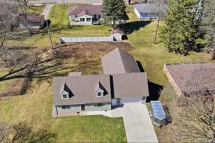 318 Thomas Ave, Owatonna, MN 55060 - Photo 1