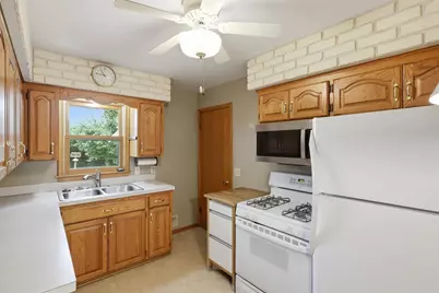 4109 Cleveland Street NE, Columbia Heights, MN 55421 - Photo 2