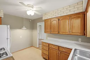4109 Cleveland St NE, Columbia Heights, MN 55421 - Photo 4