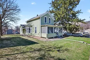 462 13th St, Red Wing, MN 55066 - Photo 2