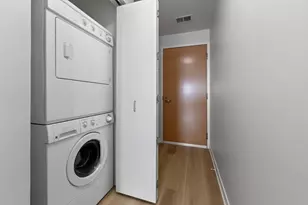 929 Portland Ave, Minneapolis, MN 55404 - Photo 16