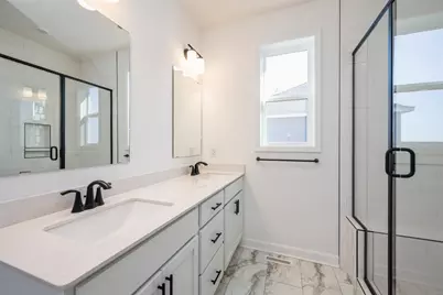 5190 Long Pointe Bay, Woodbury, MN 55129 - Photo 8