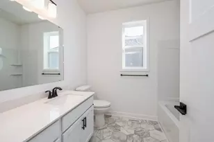 5190 Long Pointe Bay, Woodbury, MN 55129 - Photo 10