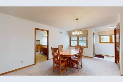 64 Conner Circle SW, Rochester, MN 55902 - Photo 6