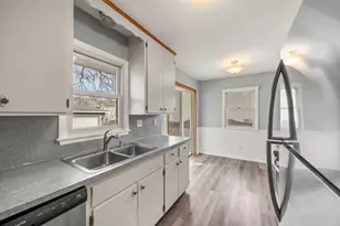 9917 Pillsbury Ave S, Bloomington, MN 55420 - Photo 38