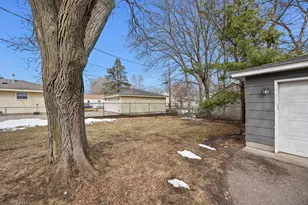 9917 Pillsbury Ave S, Bloomington, MN 55420 - Photo 66