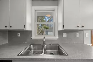 9917 Pillsbury Ave S, Bloomington, MN 55420 - Photo 40