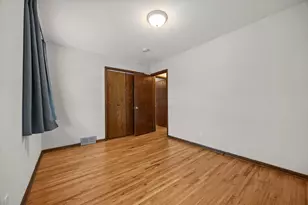 9917 Pillsbury Ave S, Bloomington, MN 55420 - Photo 28