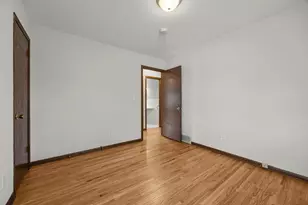 9917 Pillsbury Ave S, Bloomington, MN 55420 - Photo 36