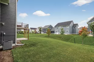 6352 Red Cedar Dr, Chaska, MN 55318 - Photo 30