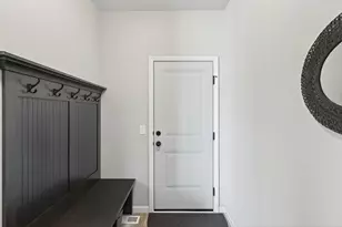 6352 Red Cedar Dr, Chaska, MN 55318 - Photo 20