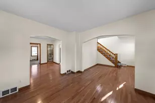 1020 34th Ave N, Minneapolis, MN 55412 - Photo 8