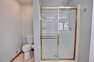 1595 Spinaker Dr, Woodbury, MN 55125 - Photo 40