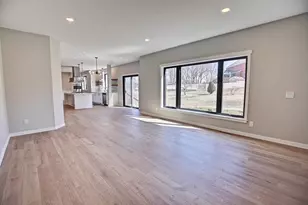 1595 Spinaker Dr, Woodbury, MN 55125 - Photo 26