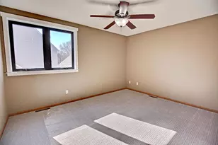 1595 Spinaker Dr, Woodbury, MN 55125 - Photo 42