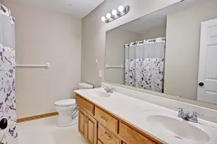 1595 Spinaker Dr, Woodbury, MN 55125 - Photo 44