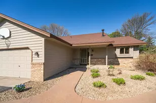 20823 Jamestown Ave, Lakeville, MN 55044 - Photo 6