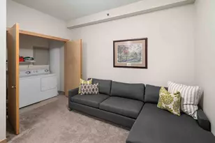 401 N 2nd St, Minneapolis, MN 55401 - Photo 18