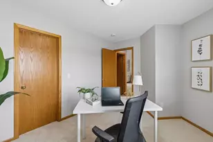 7638 Newbury Rd, Woodbury, MN 55125 - Photo 36