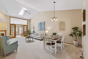 7638 Newbury Rd, Woodbury, MN 55125 - Photo 8