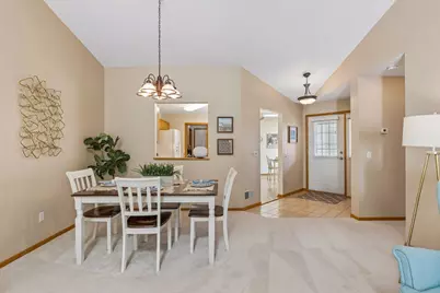 7638 Newbury Road, Woodbury, MN 55125 - Photo 6