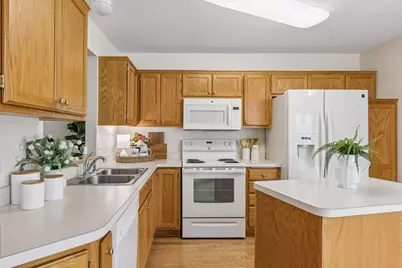 7638 Newbury Road, Woodbury, MN 55125 - Photo 10