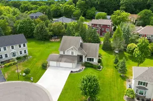 14335 48th Ave N, Plymouth, MN 55446 - Photo 2