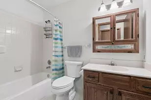 3801 W 98th St, Bloomington, MN 55431 - Photo 10