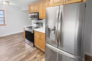 1122 S State St, Fairmont, MN 56031 - Photo 8