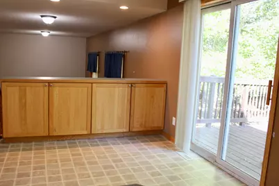 322 Oriole Avenue N, Thief River Falls, MN 56701 - Photo 8