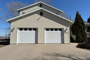 322 Oriole Ave N, Thief River Falls, MN 56701 - Photo 40