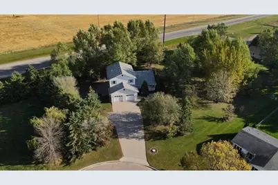 322 Oriole Avenue N, Thief River Falls, MN 56701 - Photo 36