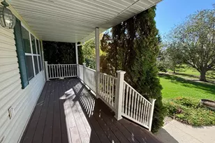 322 Oriole Ave N, Thief River Falls, MN 56701 - Photo 2