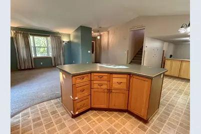 322 Oriole Avenue N, Thief River Falls, MN 56701 - Photo 10