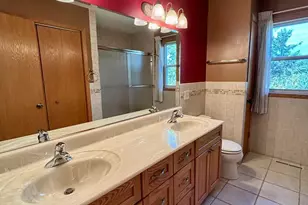 322 Oriole Ave N, Thief River Falls, MN 56701 - Photo 30