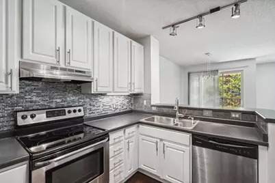 675 N 1st Street #407, Minneapolis, MN 55401 - Photo 10