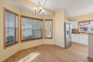 1351 Magnolia Ave E, Saint Paul, MN 55106 - Photo 8