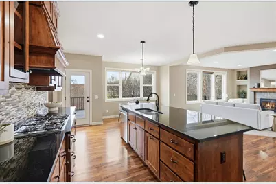 7707 Oxbow Creek Circle N, Brooklyn Park, MN 55445 - Photo 10