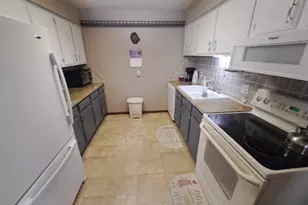 913 Abbott St, Albert Lea, MN 56007 - Photo 14