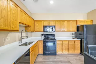 24565 Superior Dr, Rogers, MN 55374 - Photo 12