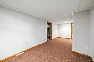 2000 Ordway St, Golden Valley, MN 55422 - Photo 24