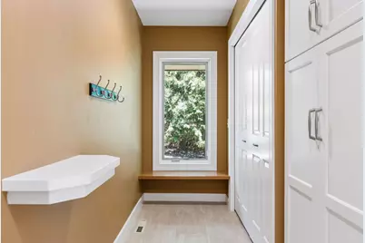 4785 Bayswater Road, Shorewood, MN 55331 - Photo 22