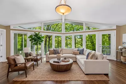4785 Bayswater Road, Shorewood, MN 55331 - Photo 4