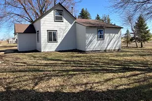 358 Cypress Ave, New Richland, MN 56072 - Photo 2