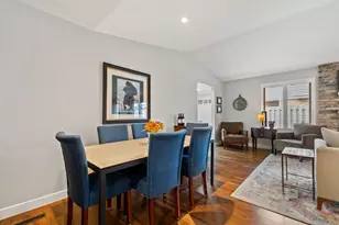 1930 Kingsview Ln N, Plymouth, MN 55447 - Photo 10