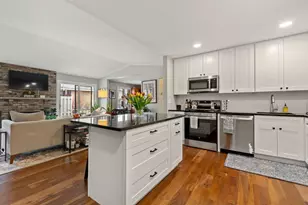 1930 Kingsview Ln N, Plymouth, MN 55447 - Photo 8