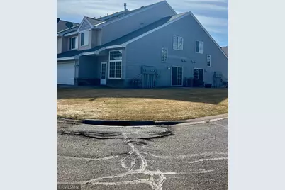 301 Roosevelt Street S #E, Cambridge, MN 55008 - Photo 2