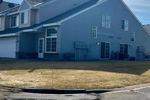 301 Roosevelt St S, Cambridge, MN 55008 - Photo 2