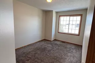 301 Roosevelt St S, Cambridge, MN 55008 - Photo 16