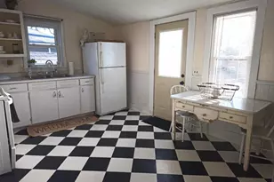 414 3rd St NE, Waseca, MN 56093 - Photo 6